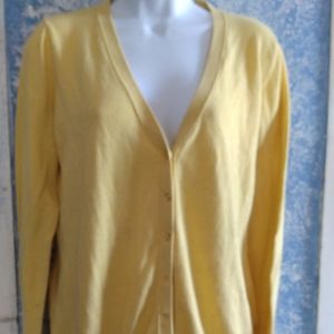 Mossimo size XL yellow button down sweater